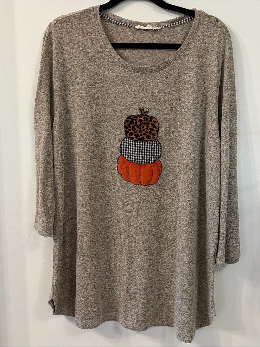 Alchemy Thread Women’s XL Fall Pumpkin Stack Tunic Top Cozy Leopard Print